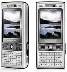 Серебристый Sony Ericsson K800 от агента 007